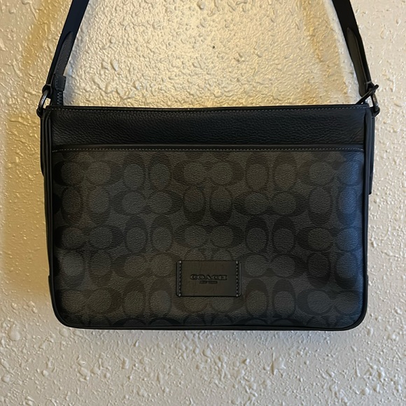 Coach bag - Picture 1 of 13
